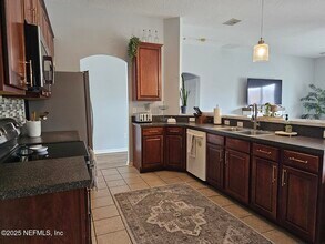 3728 Southbank Cir in Green Cove Springs, FL - Building Photo - Building Photo