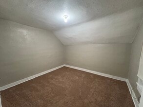 477 3rd Ave NE, Unit 260  5th St NE in Valley City, ND - Building Photo - Building Photo