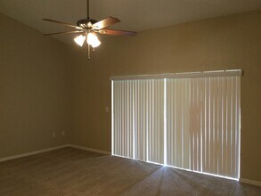 3429 Silver Meadow Way in Plant City, FL - Foto de edificio - Building Photo