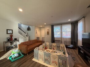 1919 Sterling Pl in Santa Maria, CA - Building Photo - Building Photo