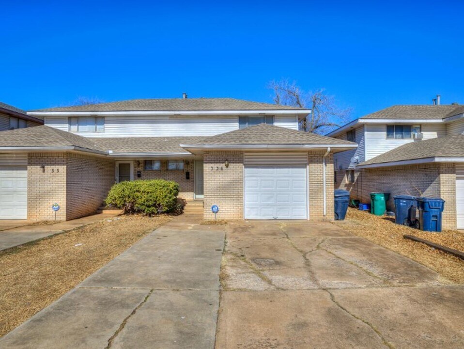 33 NE 63rd St in Oklahoma City, OK - Building Photo