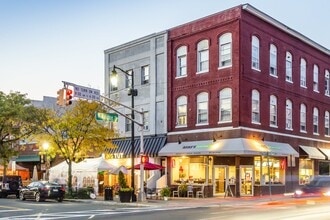 6 W Main St in Somerville, NJ - Building Photo - Primary Photo