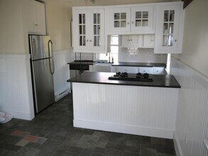 110 Pear Alley in Milford, PA - Building Photo - Building Photo