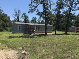 246 Brenda Rd in Trinity, TX - Building Photo