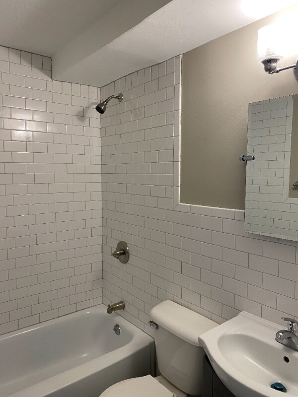 345 89th Ln NE in Blaine, MN - Building Photo - Building Photo