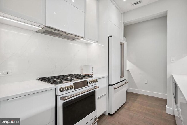 property at 501 Sunset Terrace