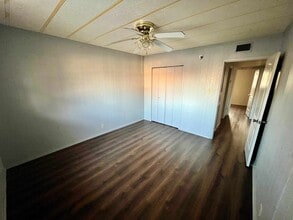 202 Lobo Loop in Laredo, TX - Building Photo - Building Photo