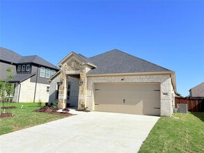 861 Boomer Ln in Ferris, TX - Building Photo - Building Photo