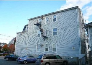 92 Harrison St in Pawtucket, RI - Building Photo - Building Photo