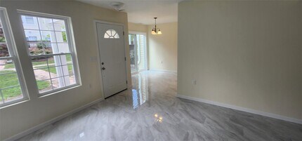 1417 Whispering Hills Dr in Chester, NY - Building Photo - Building Photo