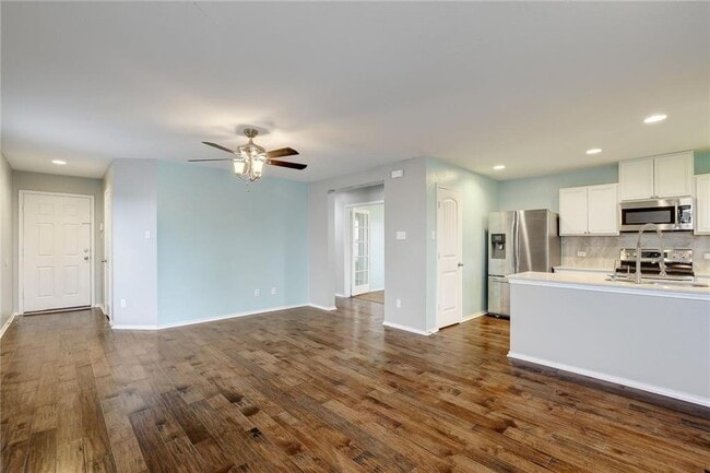 261 New Bridge Dr in Kyle, TX - Building Photo - Building Photo