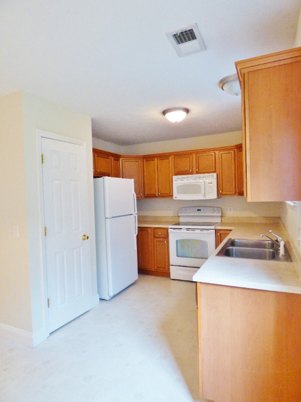 103 12th St in Grottoes, VA - Building Photo - Building Photo