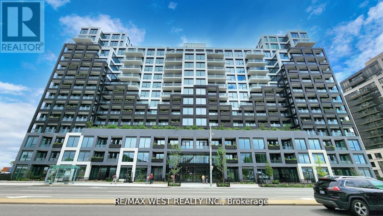 1023-1100 SHEPPARD Ave in Toronto, ON - Building Photo