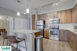 1111 Austin Hwy, Unit 2304 in San Antonio, TX - Building Photo - Building Photo