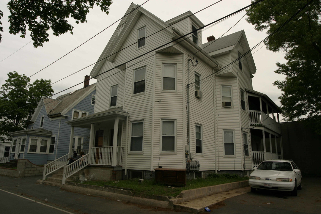 9 Somerset Pl in Brockton, MA - Foto de edificio