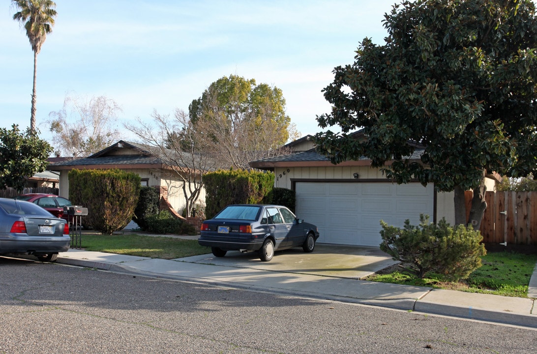 1960-1970 Asbury Ct in Turlock, CA - Building Photo