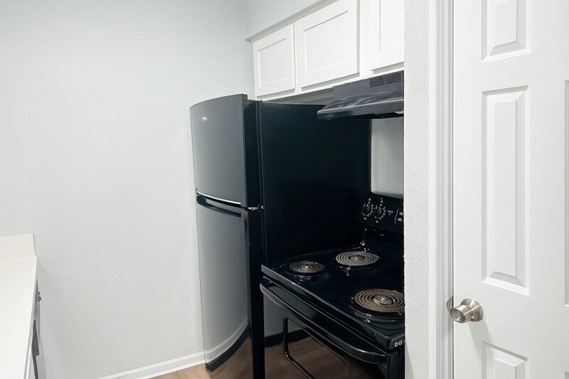 301 Tri City Beach Rd in Baytown, TX - Foto de edificio