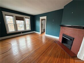 180 Richmond Ave in Buffalo, NY - Building Photo - Building Photo
