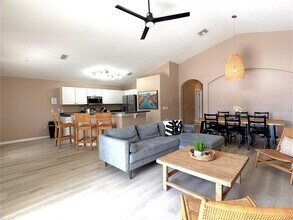 353 Kensington Dr in Davenport, FL - Building Photo - Building Photo