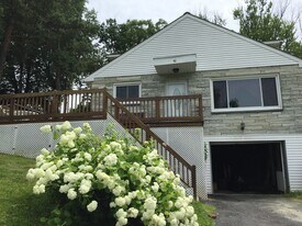 90 Hackett Blvd, Unit 1 in Albany, NY - Building Photo