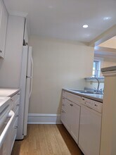 326 College St, Unit 11 in Burlington, VT - Building Photo - Building Photo