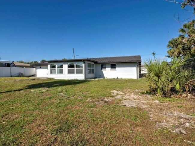 4342 Ewing Cir in Port Charlotte, FL - Building Photo - Building Photo