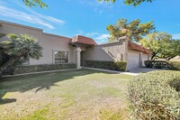 9463 E Jenan Dr in Scottsdale, AZ - Foto de edificio - Building Photo