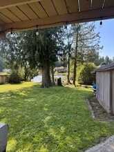 6009 205th Ave E in Bonney Lake, WA - Foto de edificio - Building Photo