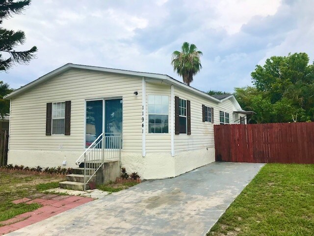 11941 Watergate Cir in Boca Raton, FL - Foto de edificio - Building Photo