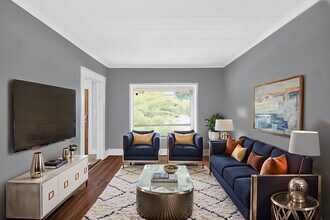 72 E 136th St in Riverdale, IL - Building Photo - Building Photo