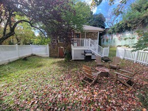 33 Pigeon St in Waynesville, NC - Building Photo - Building Photo