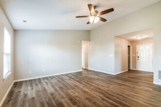 17722 Sanibel Cir in Noblesville, IN - Building Photo - Building Photo