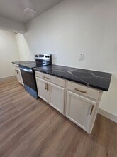 815-B Wilson Ave in Sand Springs, OK - Building Photo - Building Photo