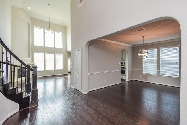 4355 Thornapple Hills Ct