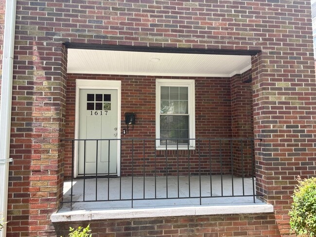 1617 Hollywood Dr in Columbia, SC - Building Photo - Building Photo
