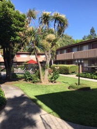 West Glen Apartments