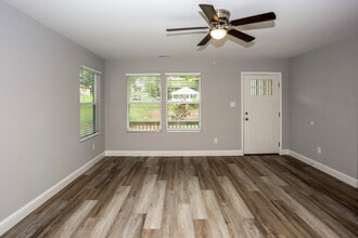 400 E Louisiana Ave in Bessemer City, NC - Building Photo - Building Photo
