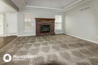 1475 NW Yankee Dr in Blue Springs, MO - Building Photo - Building Photo