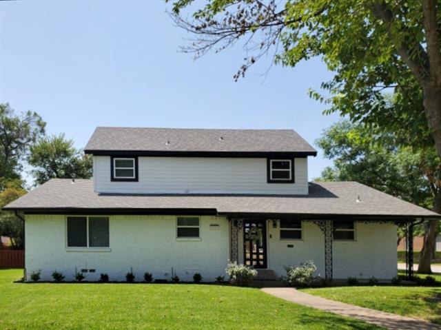 1227 Elmwood Dr in Richardson, TX - Building Photo
