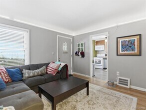 922 N Maple Ave in Royal Oak, MI - Building Photo - Building Photo