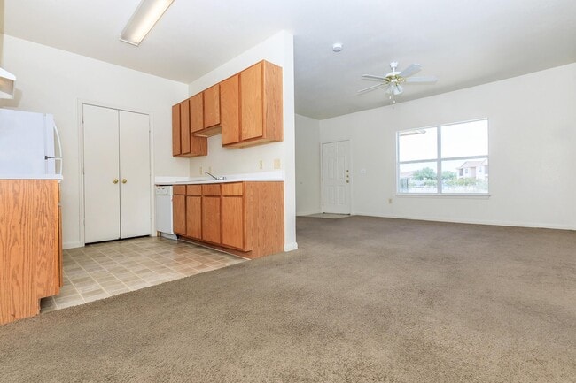 1700 Mustang Dr, Unit 208