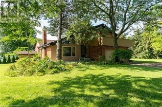 1710 Concession 2 Rd W in Hamilton, ON - Building Photo - Building Photo
