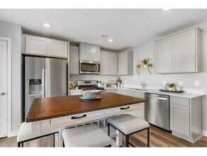 5154 Stable View Dr in Woodbury, MN - Building Photo - Building Photo