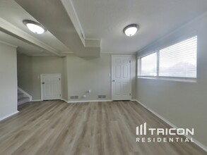 946 E Galena Dr in Sandy, UT - Building Photo - Building Photo