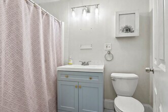 60 Beacon St, Unit 2 in Chelsea, MA - Building Photo - Building Photo