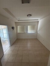 10776 NW 84th Ln in Doral, FL - Building Photo - Building Photo