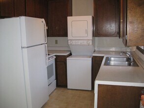 1756 SE Lilly Pl in Corvallis, OR - Building Photo - Building Photo