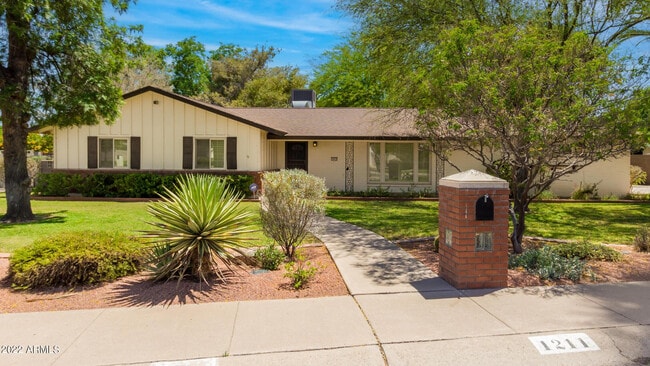 1211 W Hayward Ave in Phoenix, AZ - Building Photo - Building Photo