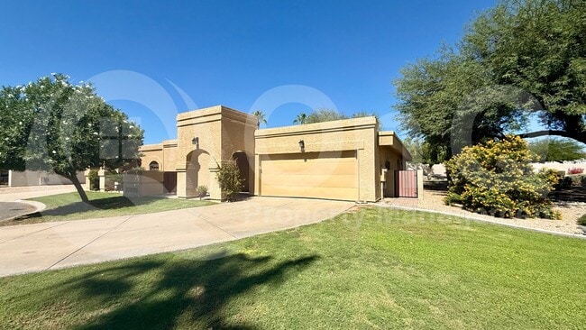 6240 E Kelton Ln in Scottsdale, AZ - Building Photo - Building Photo
