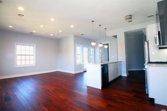 61 Bryant Ave-Unit -313 in Roslyn, NY - Building Photo - Building Photo